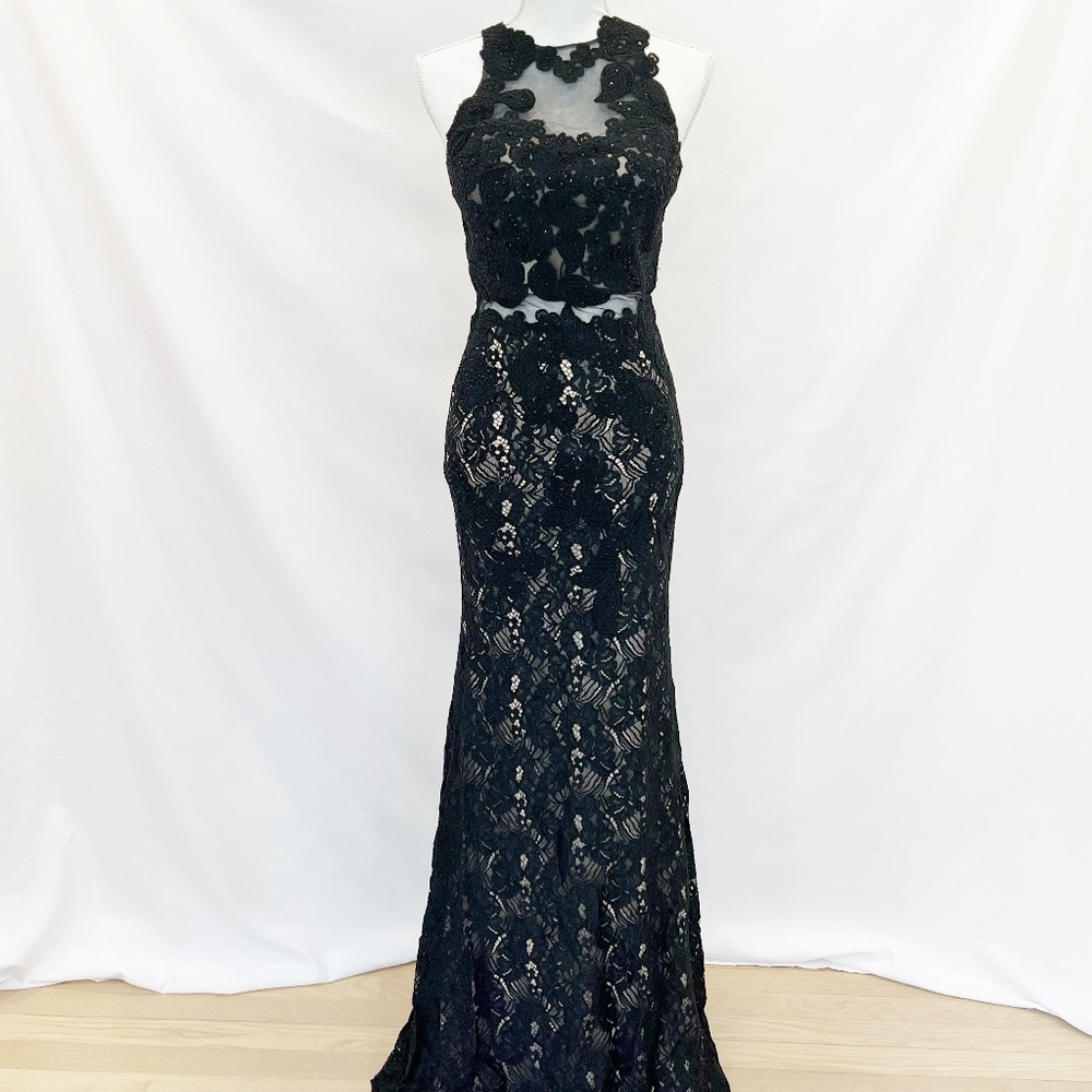 BouBou Formal Black Lace Gown